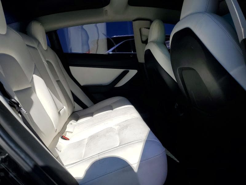 2019 TESLA MODEL 3 10