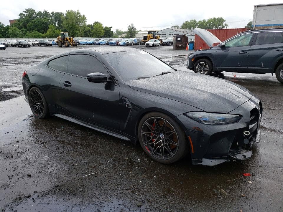 2022 BMW M4 COMPETITION 4
