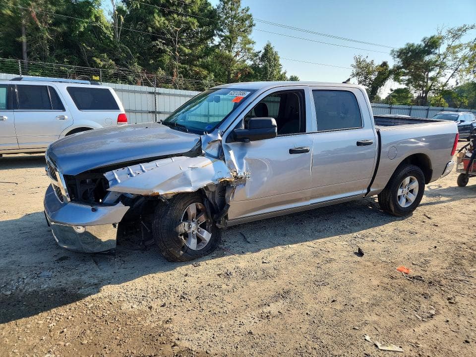 2023 RAM 1500 CLASSIC SLT - 1