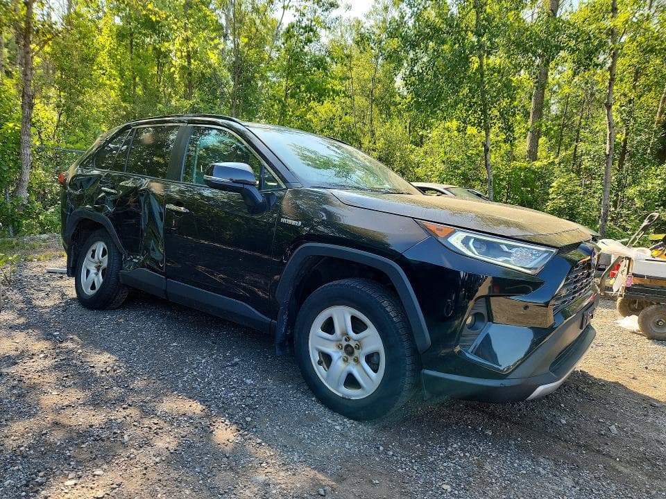 2020 TOYOTA RAV4 LIMITED 4