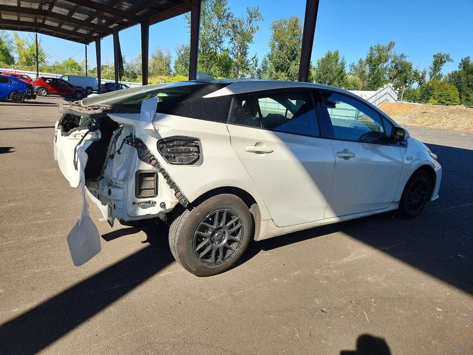 2017 TOYOTA PRIUS PRIME PREMIUM 3