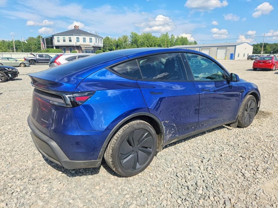 2026 TESLA MODEL Y 3