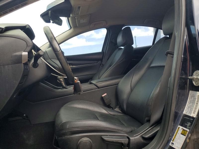 2021 MAZDA 3 SELECT 7