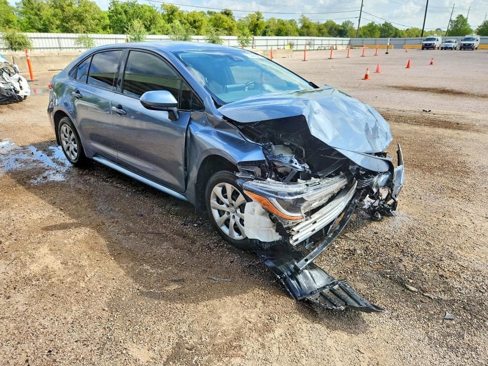 2021 TOYOTA COROLLA LE 4