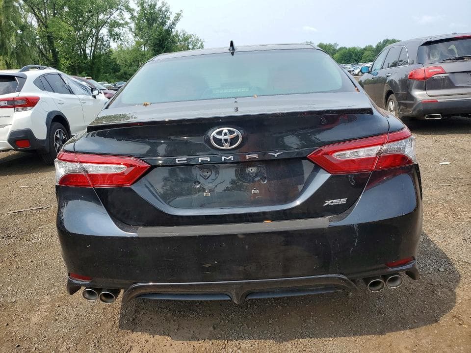 2019 TOYOTA CAMRY XSE 6