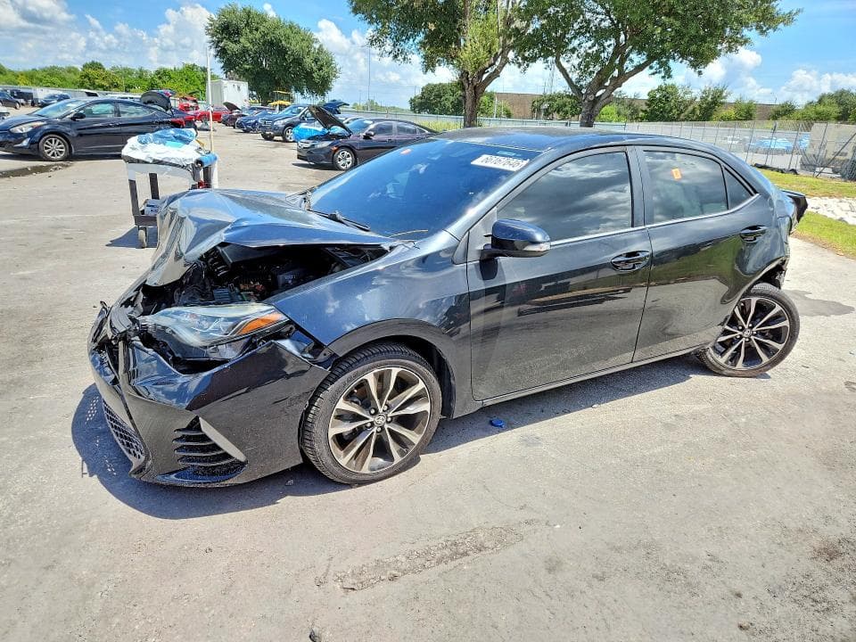 2019 TOYOTA COROLLA SE - 1