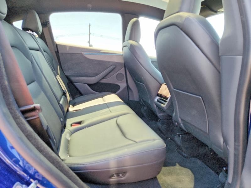 2026 TESLA MODEL Y 11