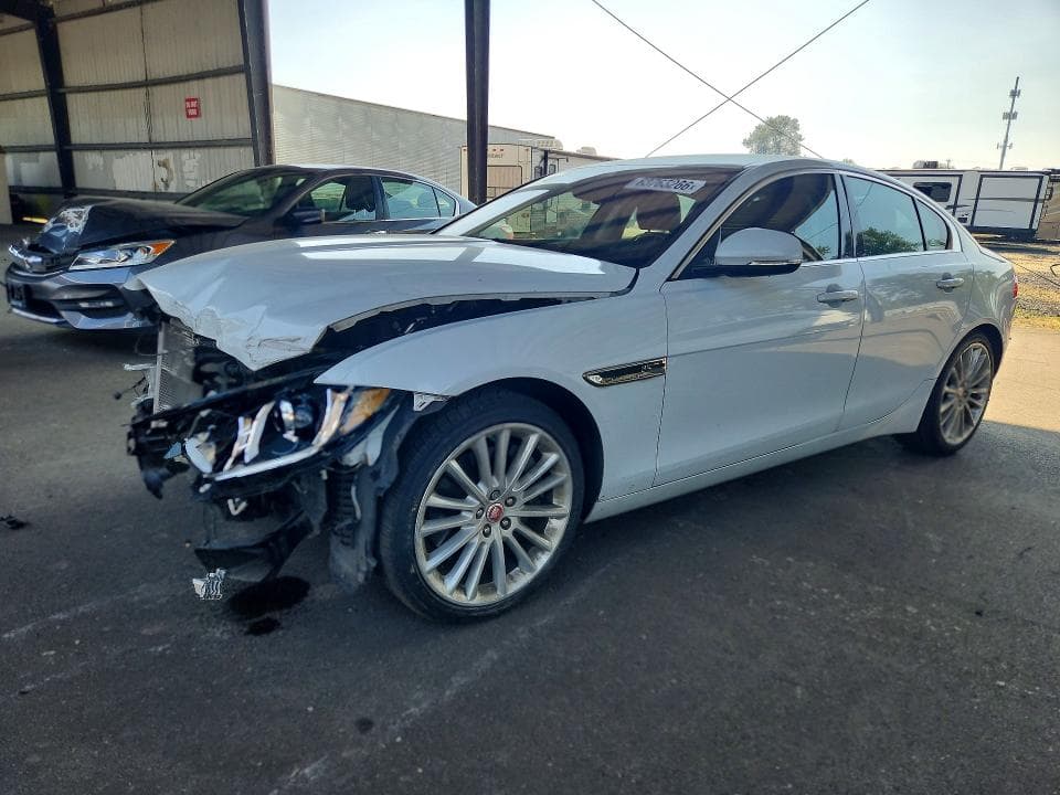 2018 JAGUAR XE PORTFOLIO LE - 1
