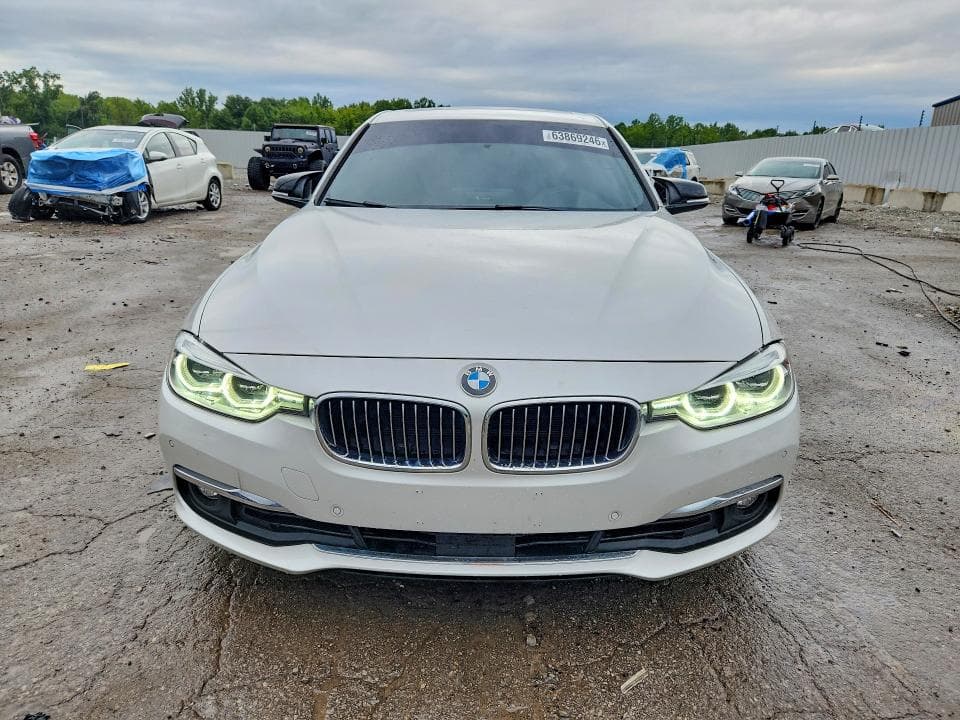 2018 BMW 330 XI 5