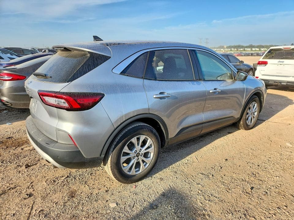 2023 FORD ESCAPE ACTIVE 3