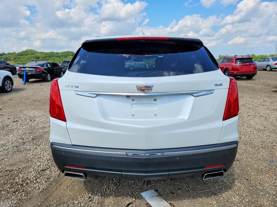 2017 CADILLAC XT5 LUXURY 6