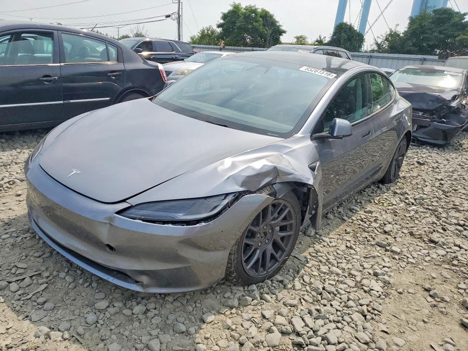2025 TESLA MODEL 3 - 1