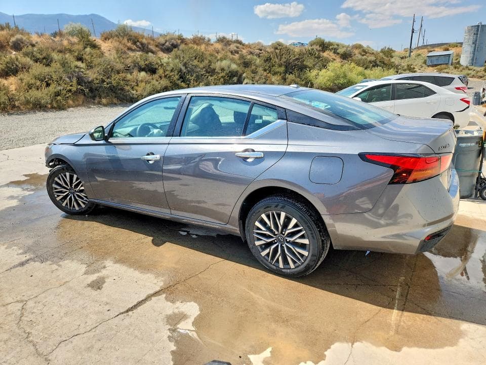 2025 NISSAN ALTIMA SV 2