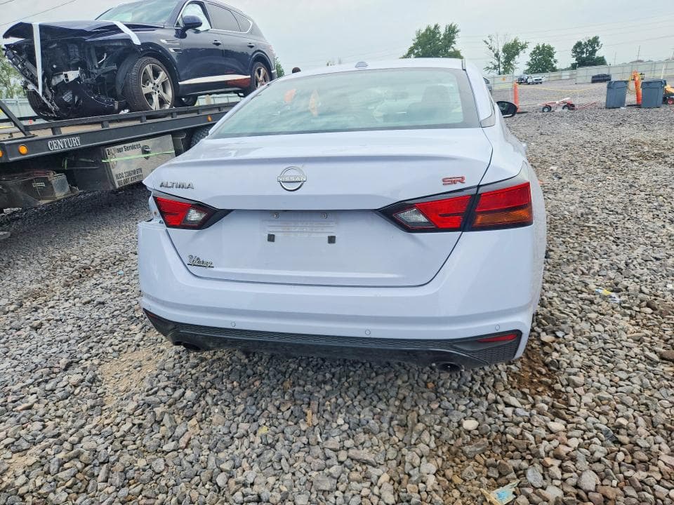 2024 NISSAN ALTIMA SR 6