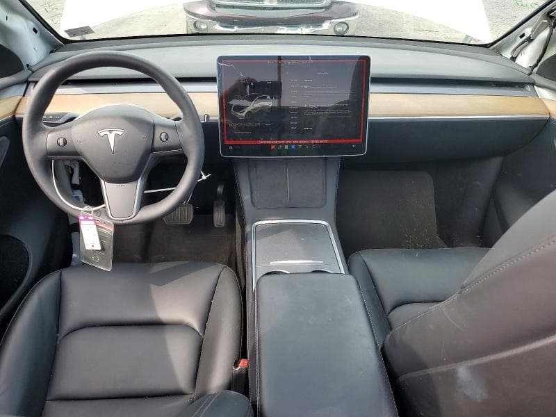 2022 TESLA MODEL Y 8