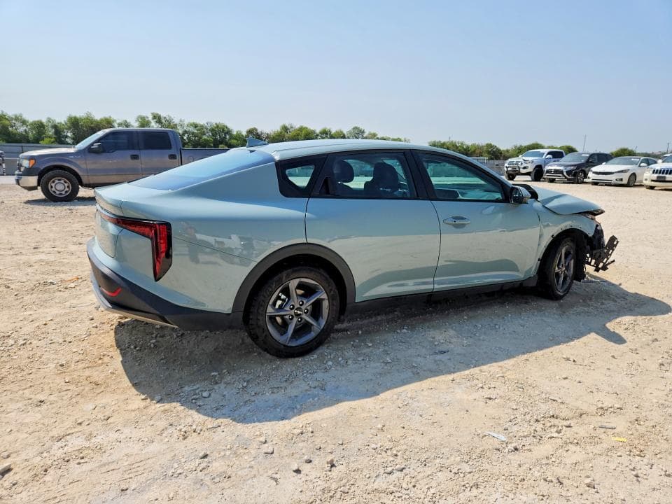 2026 KIA K4 LXS 3