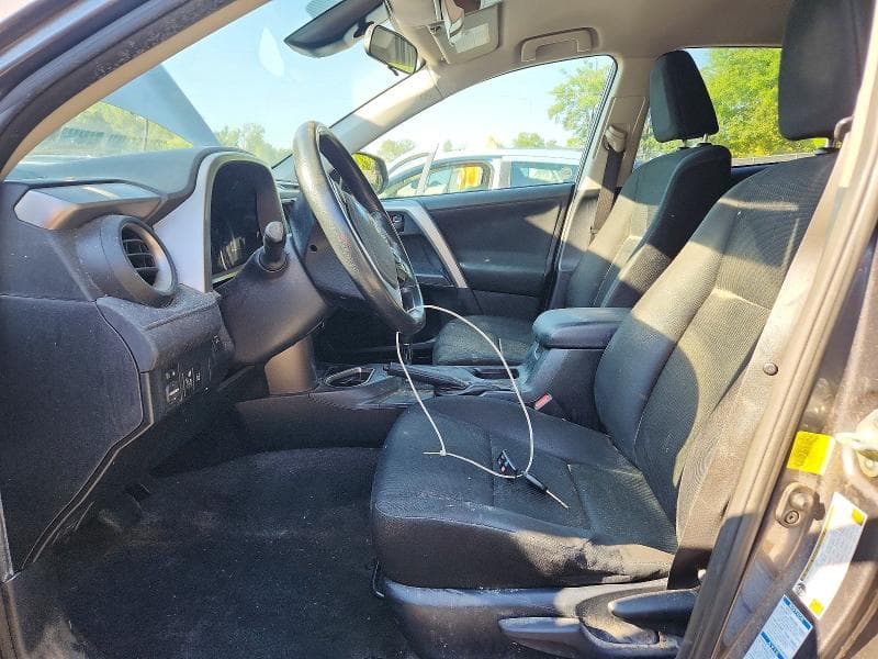 2017 TOYOTA RAV4 LE 7