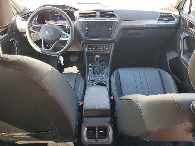 2022 VOLKSWAGEN TIGUAN SE 8