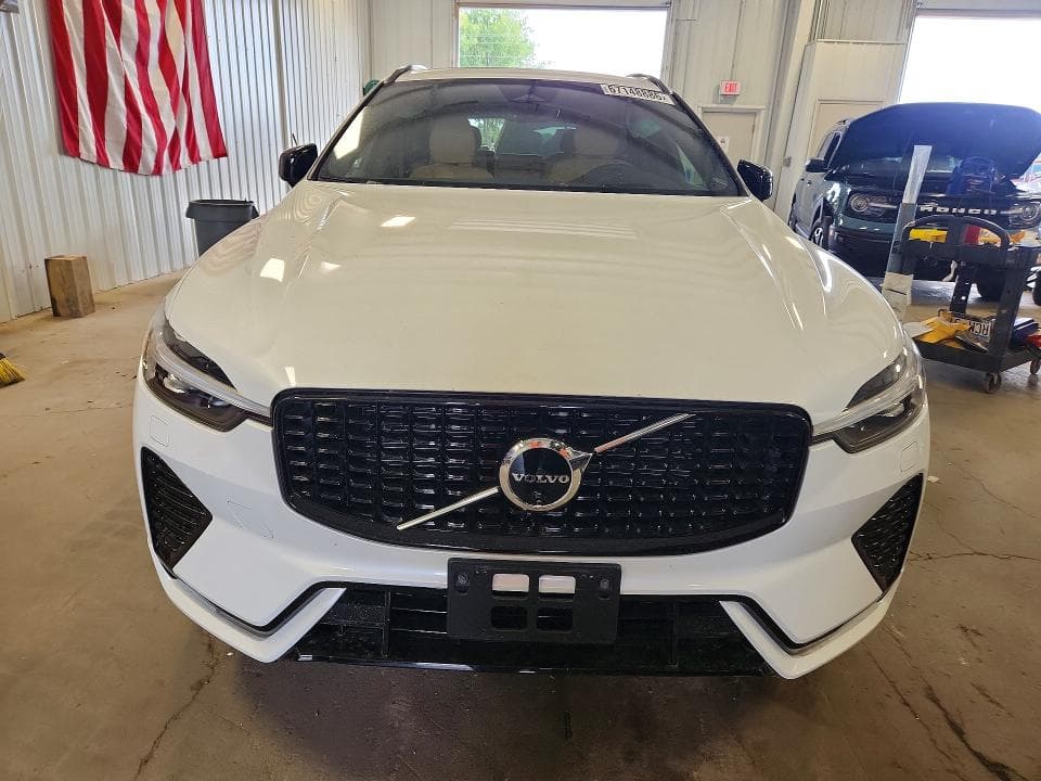 2024 VOLVO XC60 ULTIMATE 5