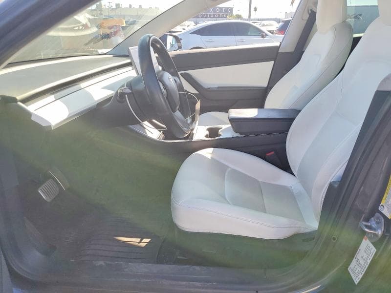 2018 TESLA MODEL 3 7