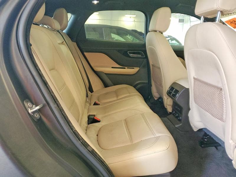 2017 JAGUAR F-PACE PRESTIGE 11