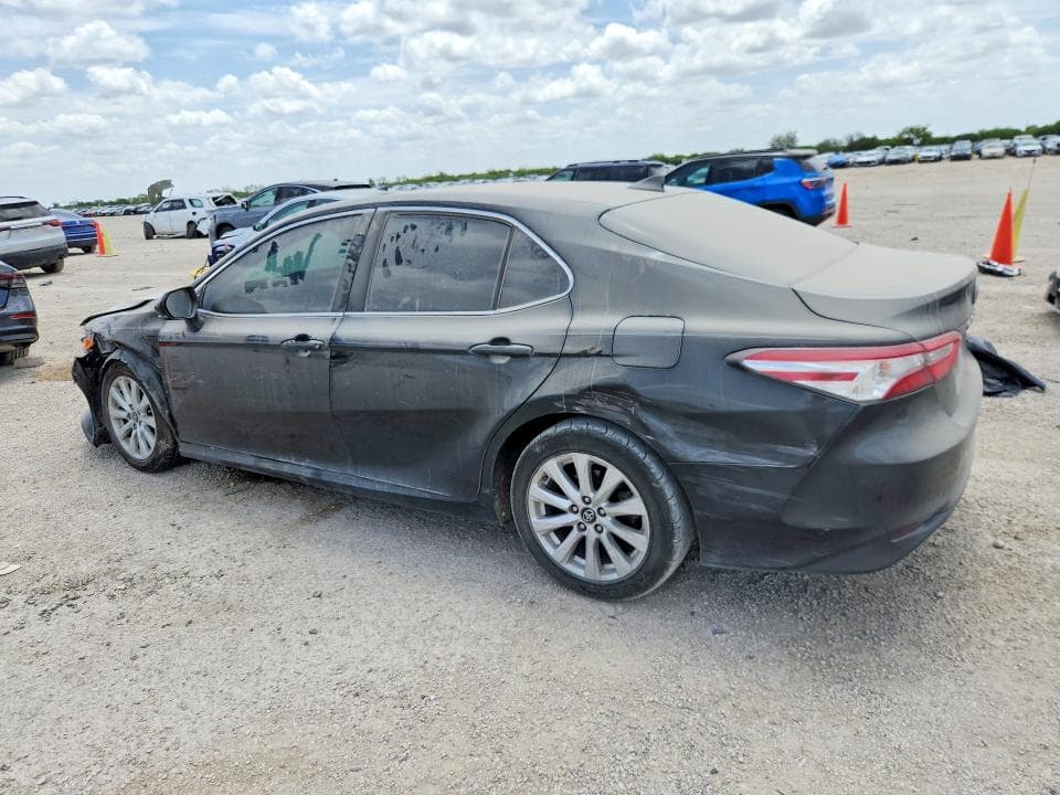 2019 TOYOTA CAMRY LE 2