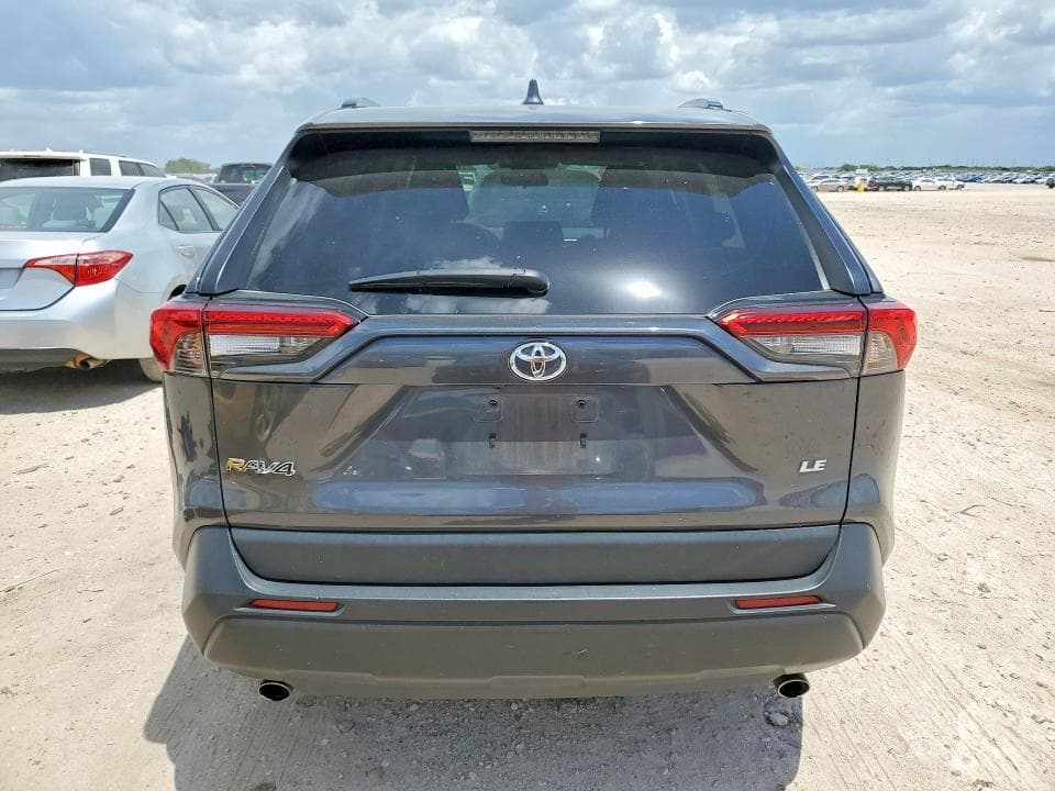 2020 TOYOTA RAV4 LE 6