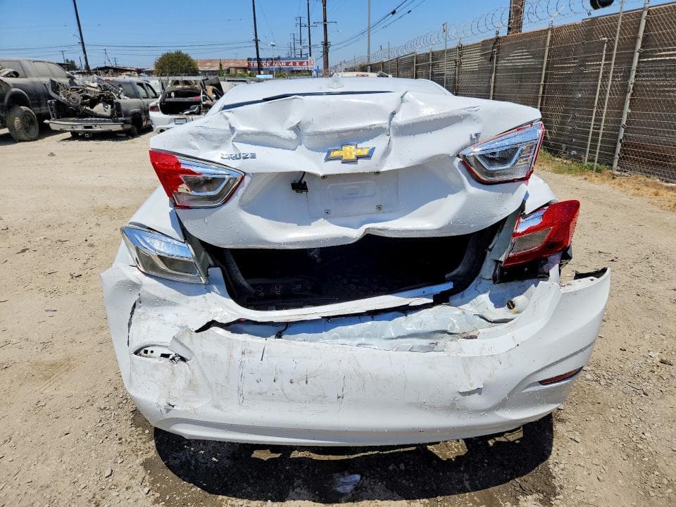 2017 CHEVROLET CRUZE LT 6