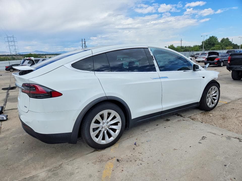 2018 TESLA MODEL X 3