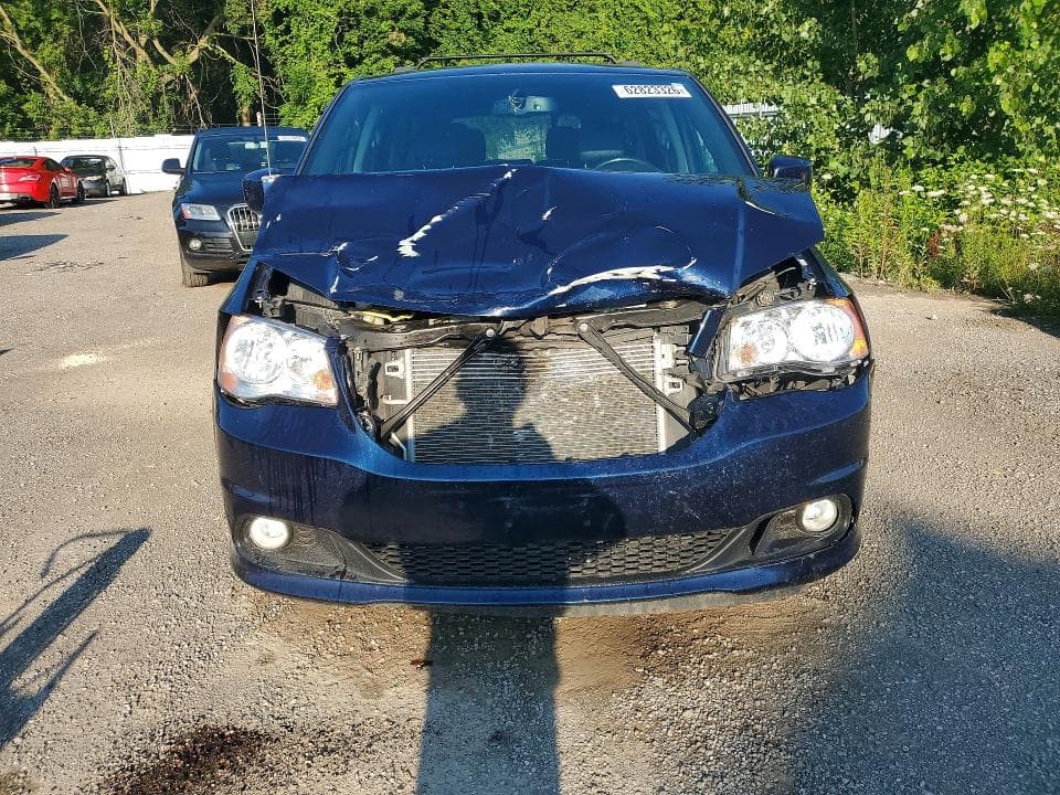 2017 DODGE GRAND CARAVAN SE 5