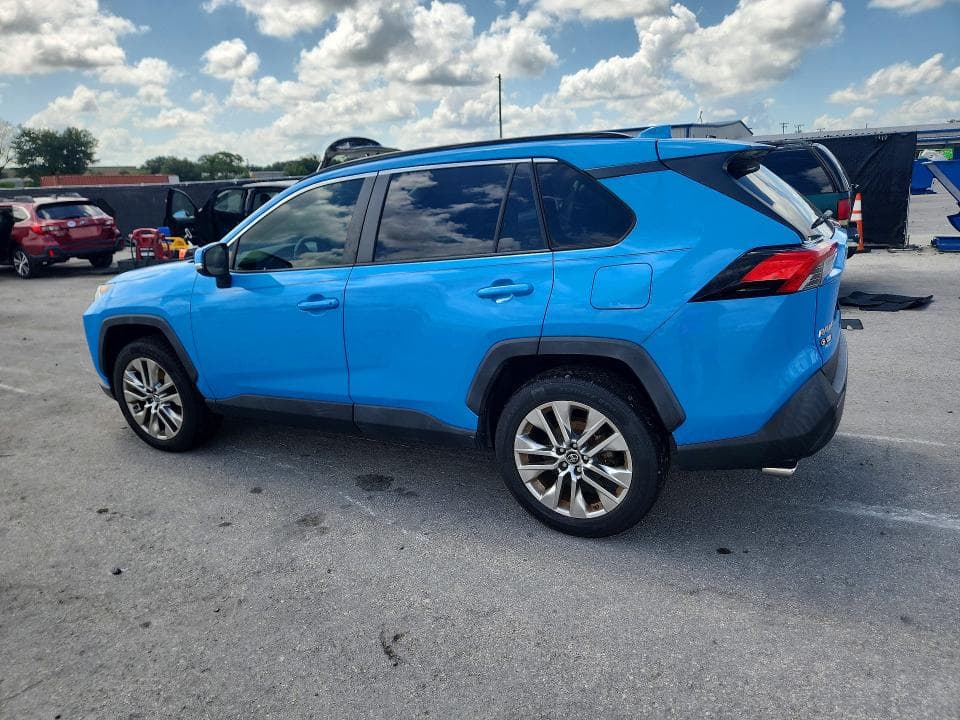 2019 TOYOTA RAV4 XLE PREMIUM 2