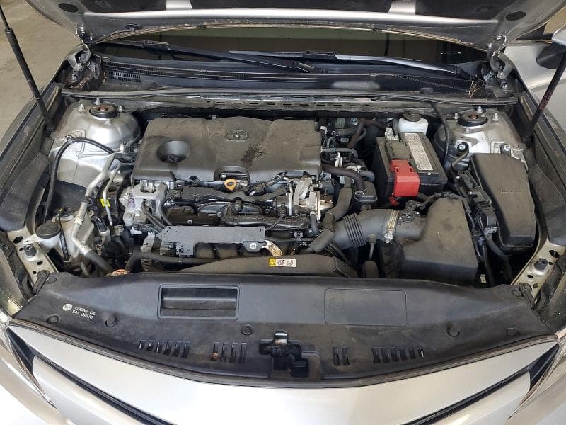 2019 TOYOTA CAMRY LE 11