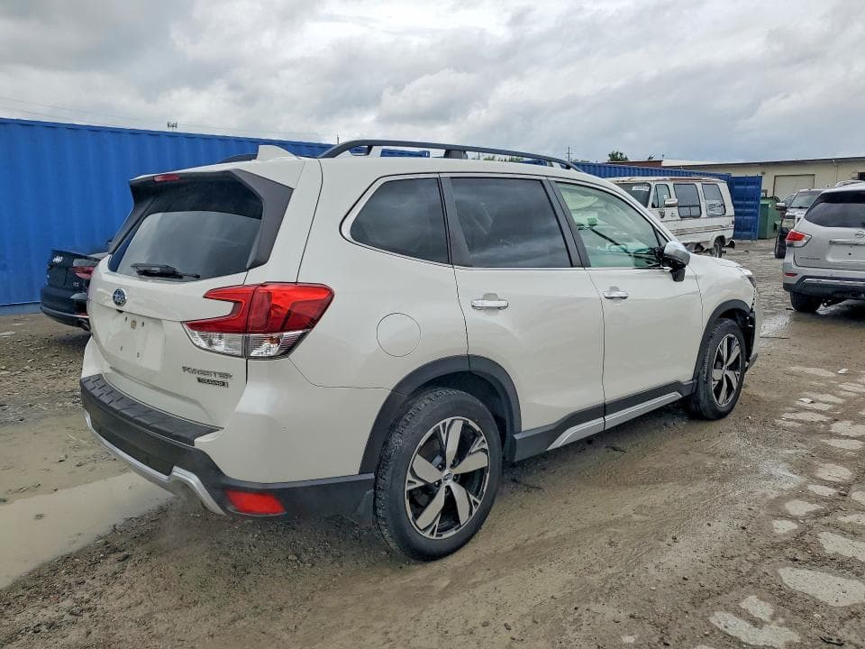 2019 SUBARU FORESTER TOURING 3
