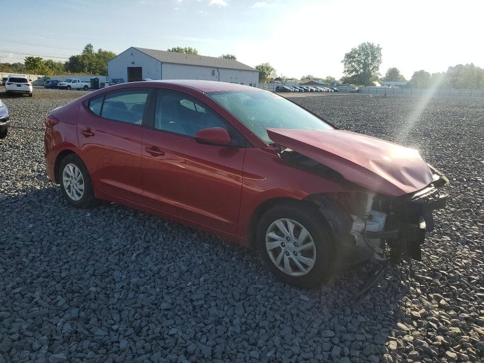 2017 HYUNDAI ELANTRA SE 4