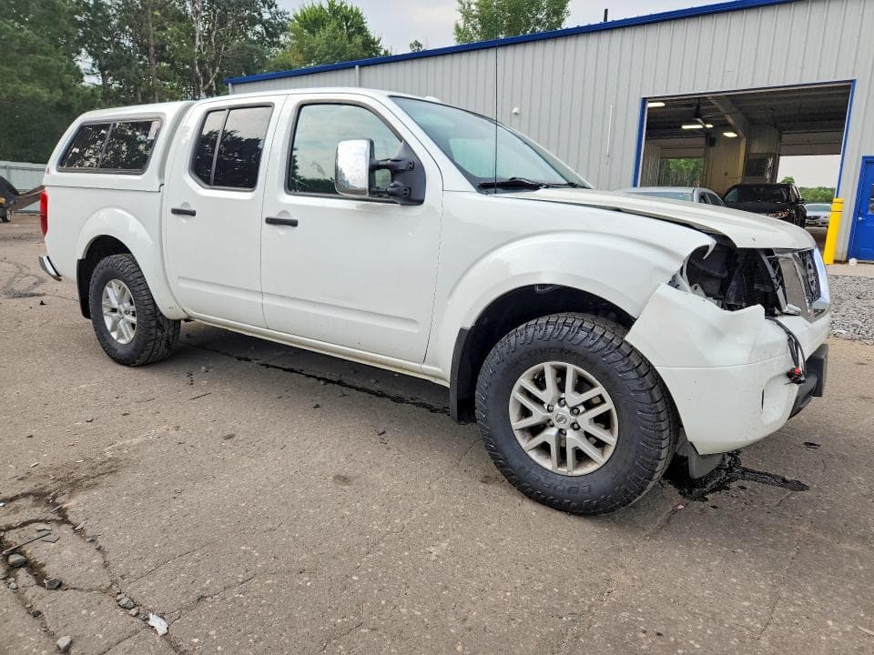 2017 NISSAN FRONTIER SV 4