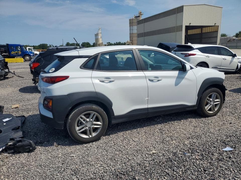 2020 HYUNDAI KONA SE 3