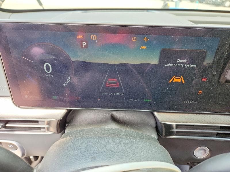 2023 GENESIS GV60 ADVANCED 9