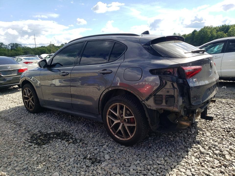 2018 ALFA ROMEO STELVIO TI SPORT 2