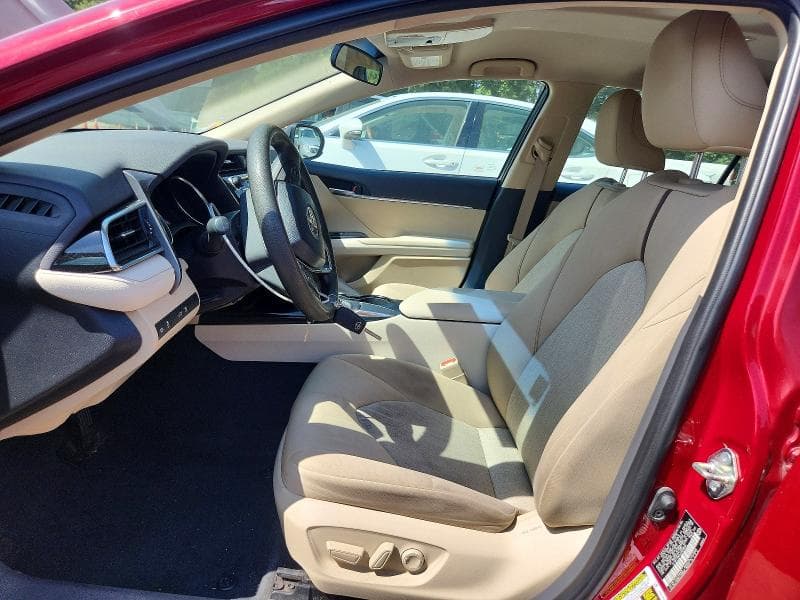 2018 TOYOTA CAMRY LE 7