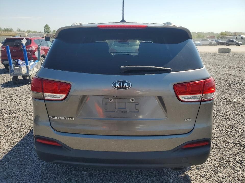 2017 KIA SORENTO LX V6 6