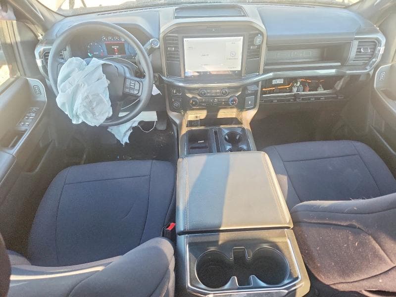 2025 FORD F150 STX 8