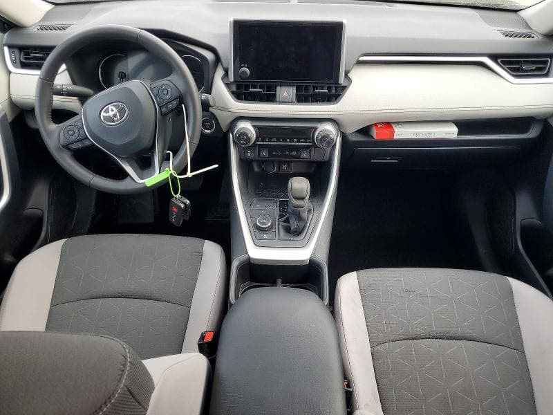 2025 TOYOTA RAV4 HYBRID XLE 8