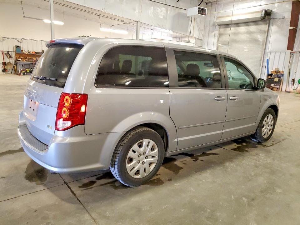 2017 DODGE GRAND CARAVAN SE 3