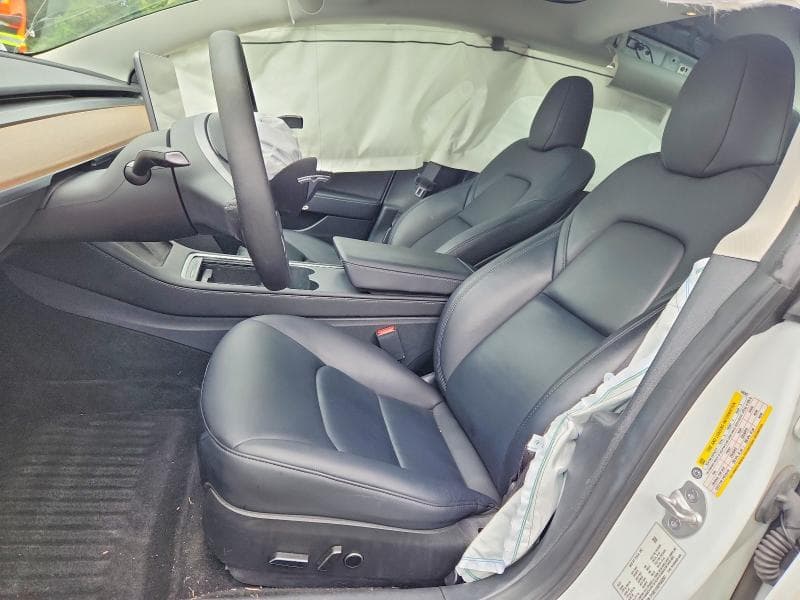 2023 TESLA MODEL 3 7