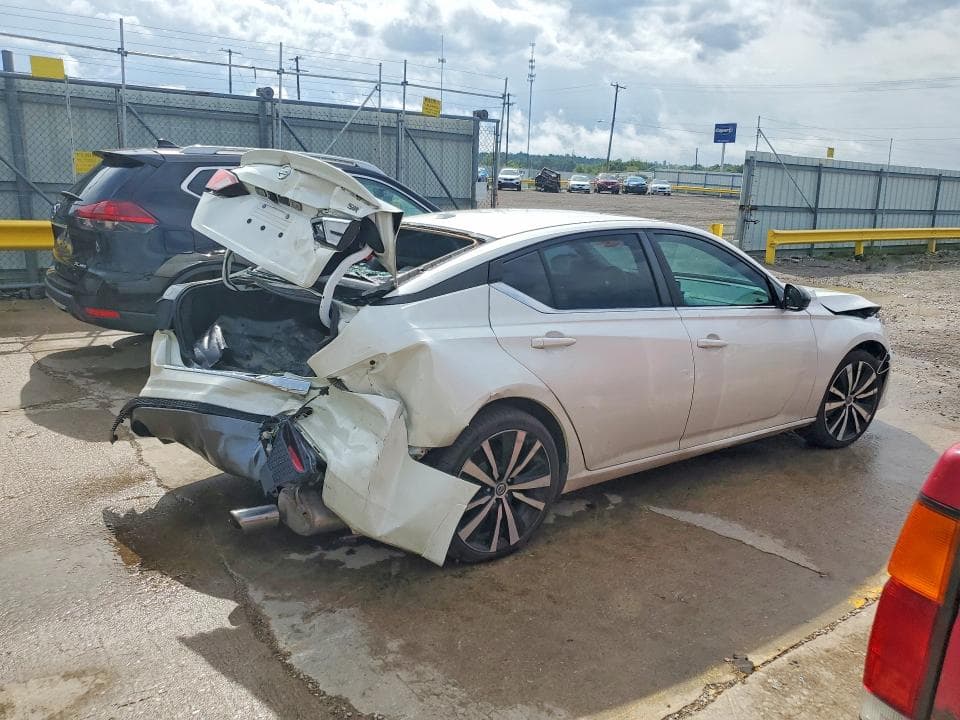2019 NISSAN ALTIMA SR 3