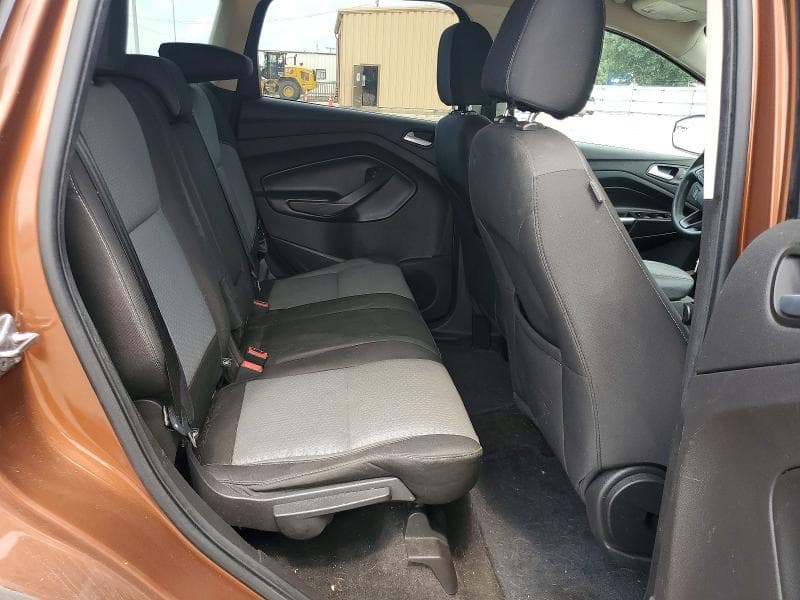 2017 FORD ESCAPE SE 11