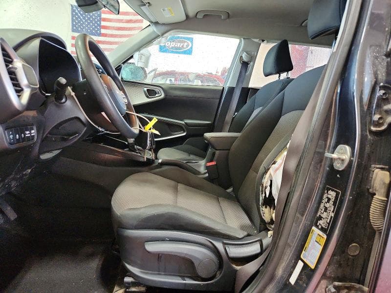 2023 KIA SOUL LX 7