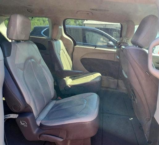 2018 CHRYSLER PACIFICA TOURING L PLUS 11