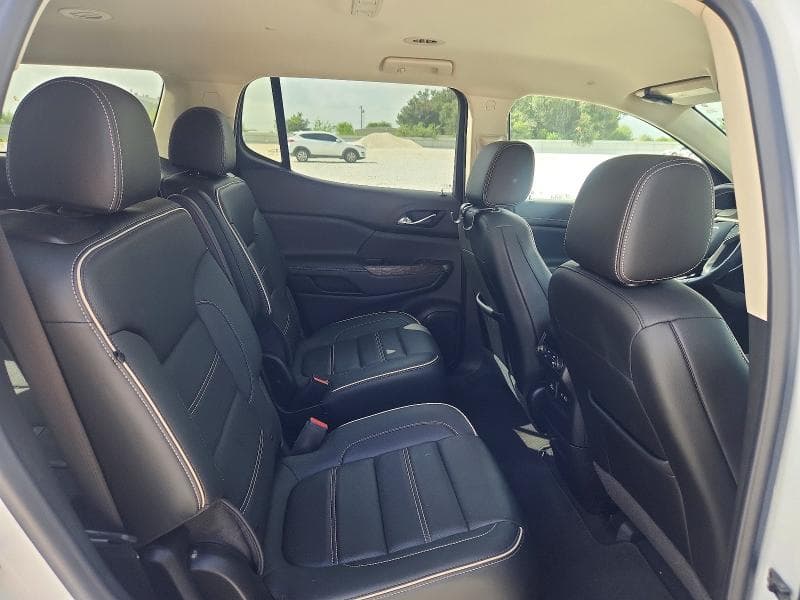 2022 GMC ACADIA DENALI 10