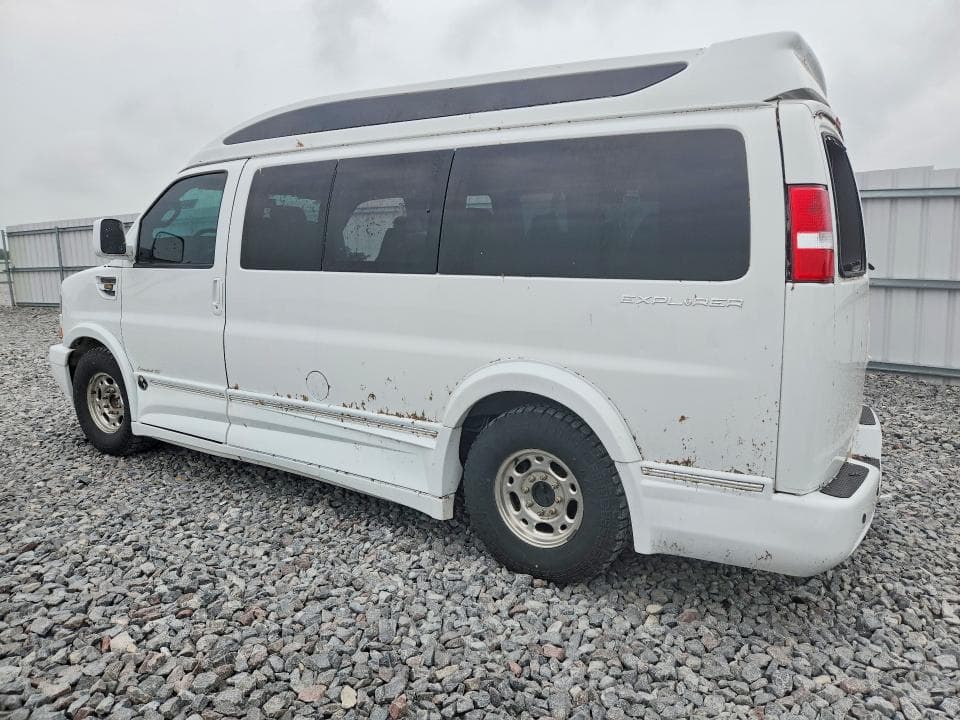 2017 GMC SAVANA G2500 2